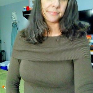 Size medium Byer California sweater